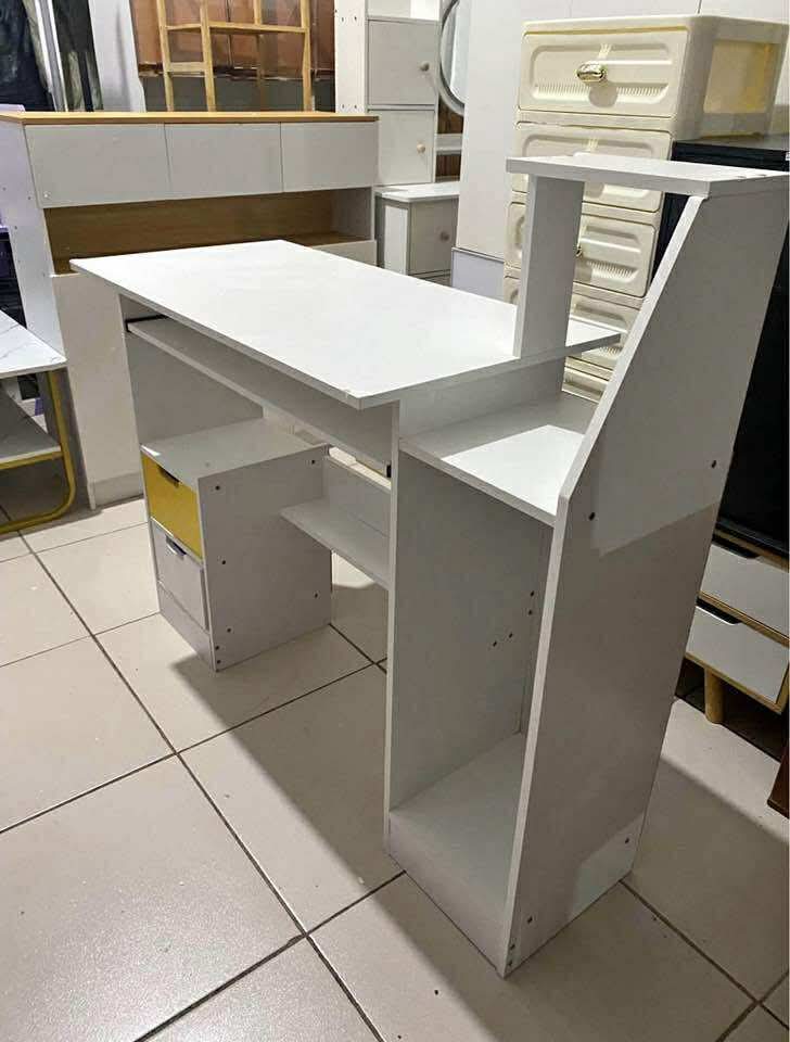 Computer Table view 3