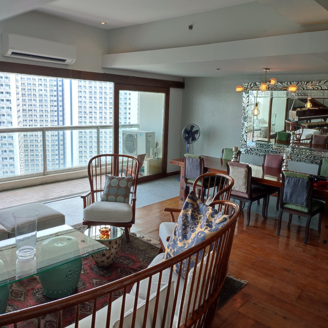 Penthouse in Elizabeth Place at 268 SMQ Floor Area and 1 Parking Inclusive, For Sale view 3