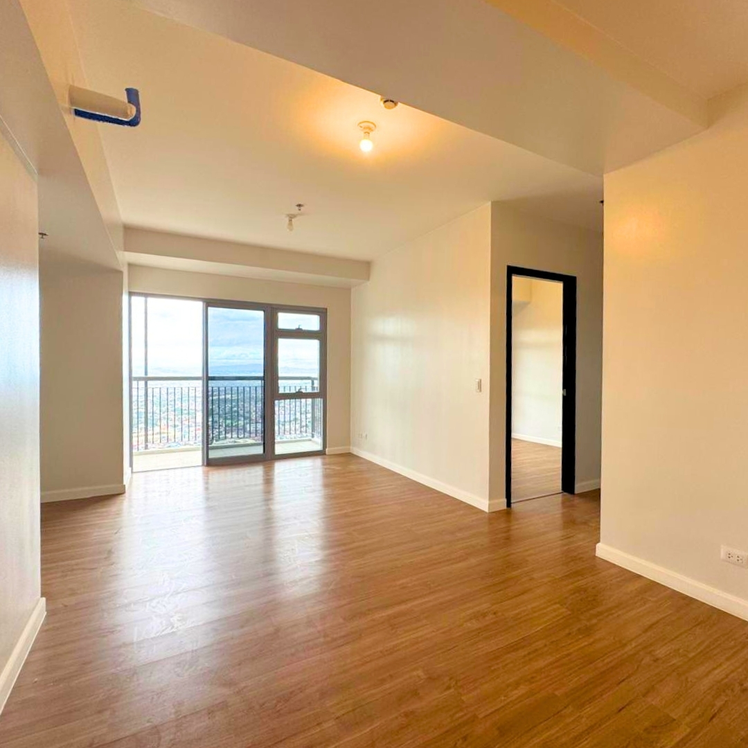 2 BR Condo Unit in Park Triangle Residences at 82 SQM Floor Area, Unfurnished, High Floor, w/ 2 Parking Slots & Balcony, Taguig, FOR LEASE view 4