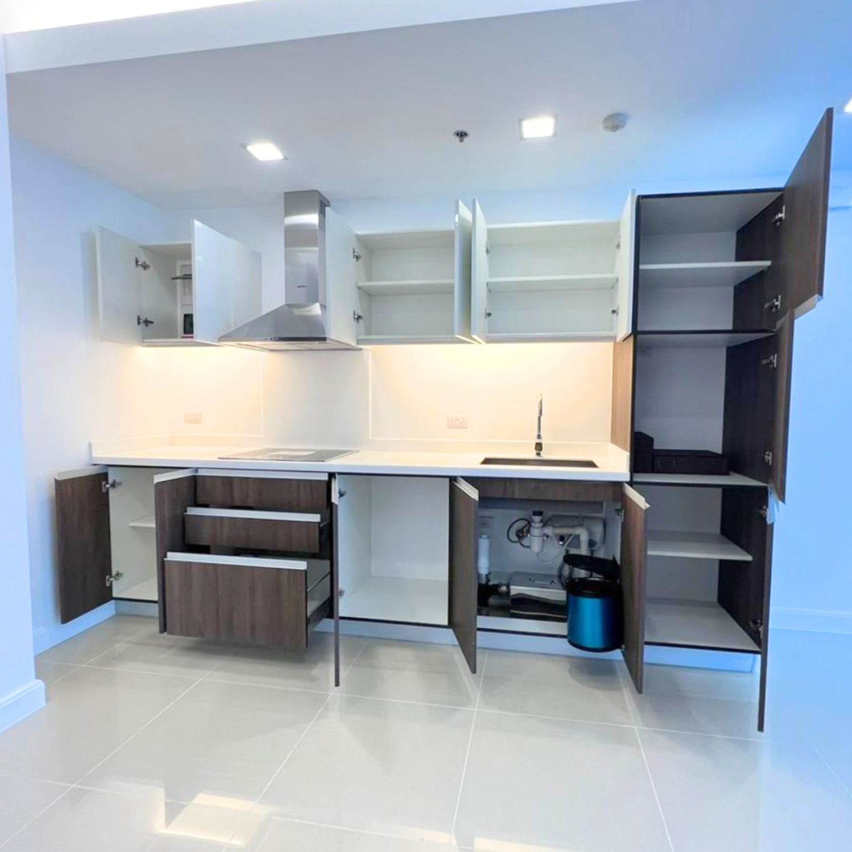 2 Bedroom in West Gallery Place at 91 SQM Floor Area, 8th Floor, 1 Parking Inclusive, BGC Taguig City, FOR SALE view 5